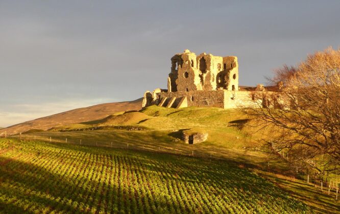 Auchindoun Castle