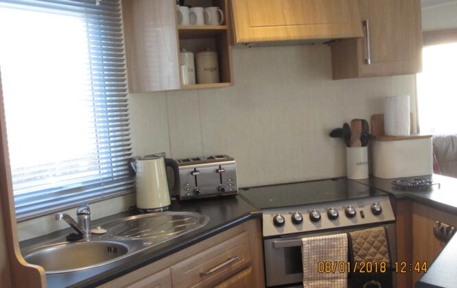 Image of Croft Inn Holiday Homes kitchen