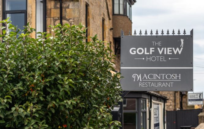 Golf View Hotel Sign
