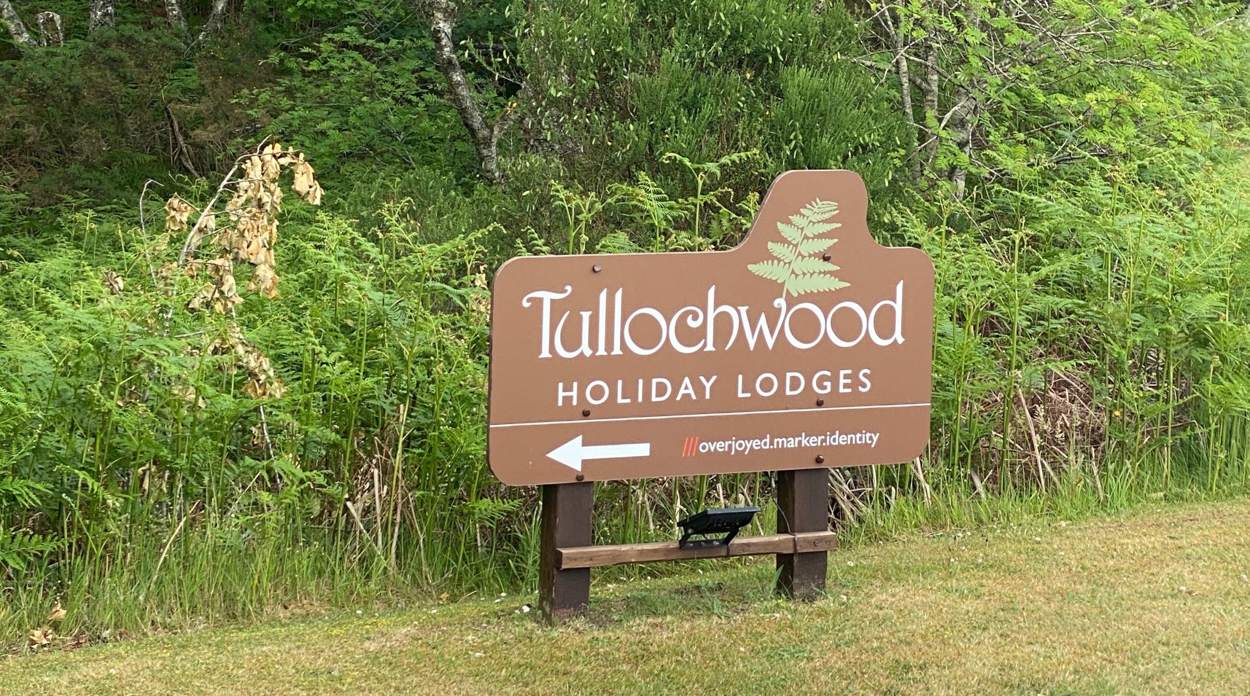 Tullochwood Lodges Sign