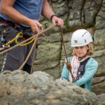 Picture of girl climbing with Outfit Moray