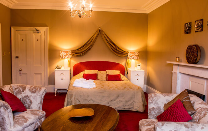 Picture of a luxury room in the Cluny Bank Hotel