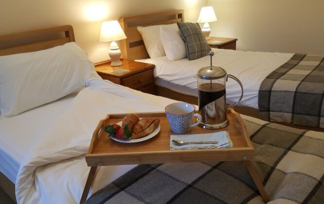 Bed in Breakfast at Carden Holiday Cottage